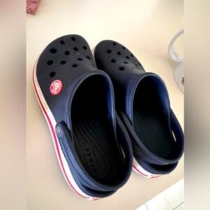 Boys Crocs Size 11
